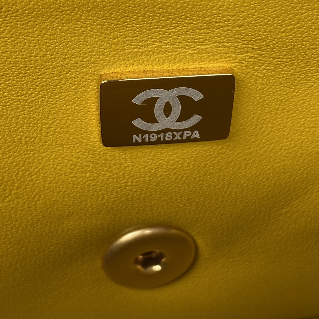 Small Classic Flap Lambskin Handbag Shoulder Bag AS2431 Yellow